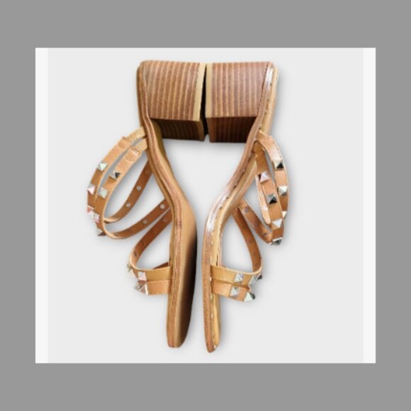 Madden Girl Women’s Size 8.5 Strappy Sandals Silver Studs Block Heel - Picture 2 of 9